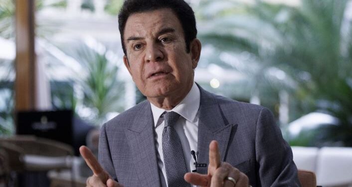 Salvador Nasralla critica la licencia que se les otorgará a las consejeras del CNE: “Es una chanchada”
