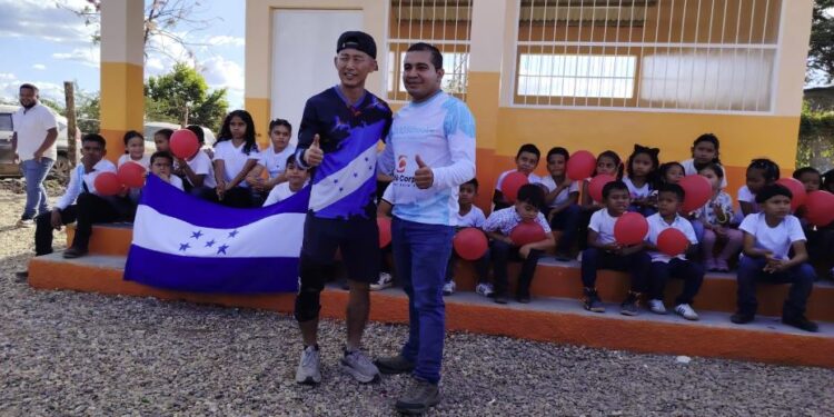 Shin Fujiyama inauguró su centro educativo 111 en La Morita, Juticalpa, Olancho