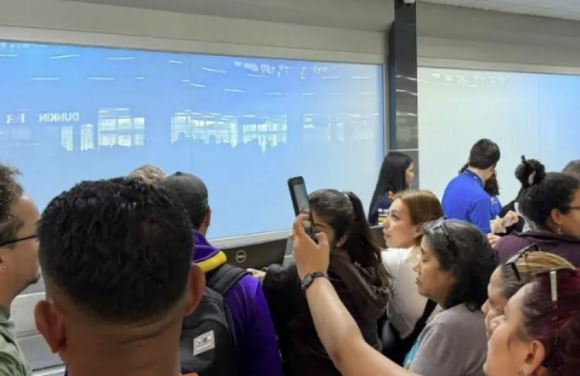 Casi 300 pasajeros que viajaban a Madrid se quedaron varados en SPS por una falla técnica