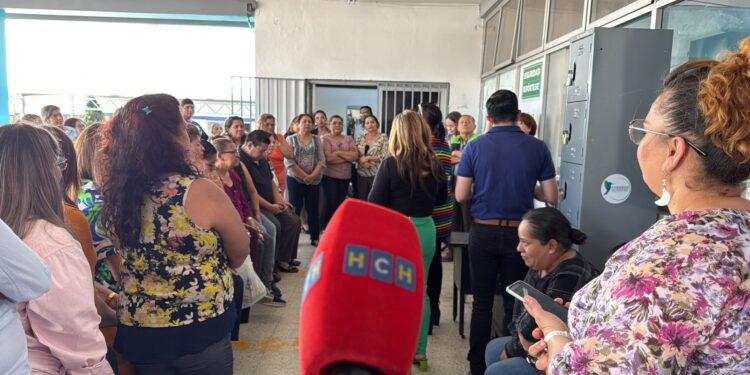 ¡Protesta! En paro de labores los empleados de Honducor por falta de pago