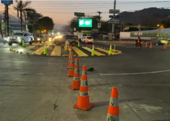 ¡Unos a favor y otros en contra! Reaccionan conductores ante la rehabilitación de rotonda en Loarque