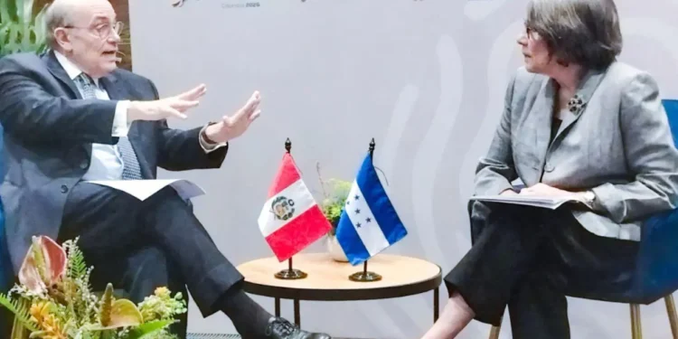 Cancilleres de Honduras y Perú dan nuevo impulso al relacionamiento bilateral para estrechar los lazos diplomáticos