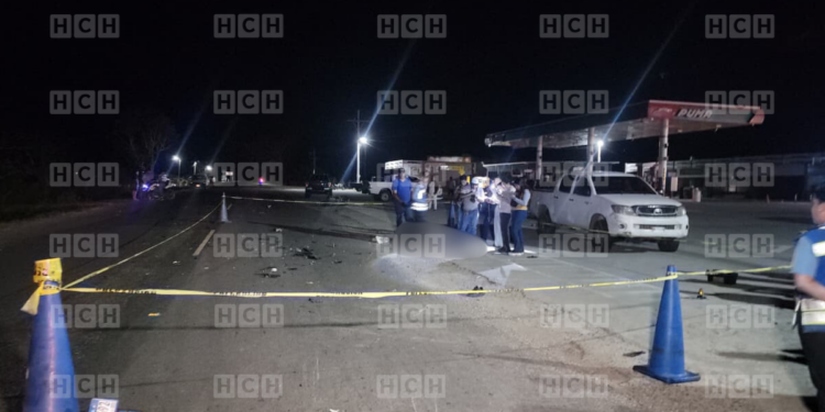 ¡Brutal! Motociclista pierde la vida tras impactar aparatosamente con un vehículo en la carretera a Cedros, FM