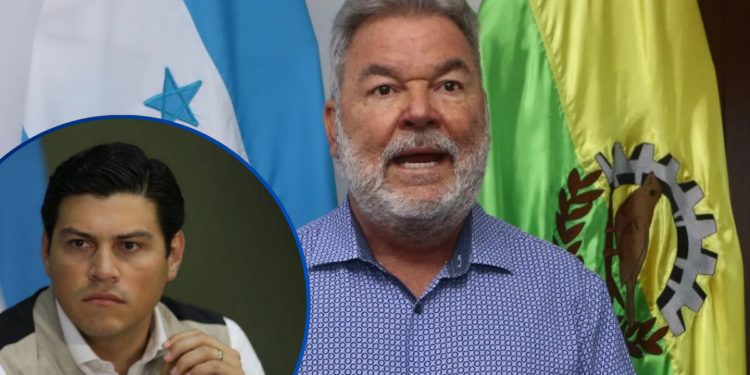 Contreras a Marlon Ochoa: “Debería guardar silencio porque podríamos desde el Congreso estrenar el juicio político contra él”