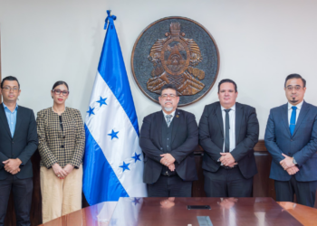 Ministro Emilio Hércules juramenta Comisión Técnica Liquidadora que “pasará la escoba azul” a empleados de instituciones suprimidas