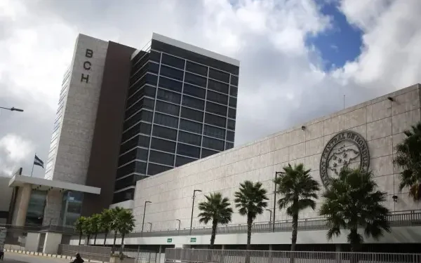 Deuda externa de Honduras supera 10.742 millones y crece 5,1 % en enero 2026