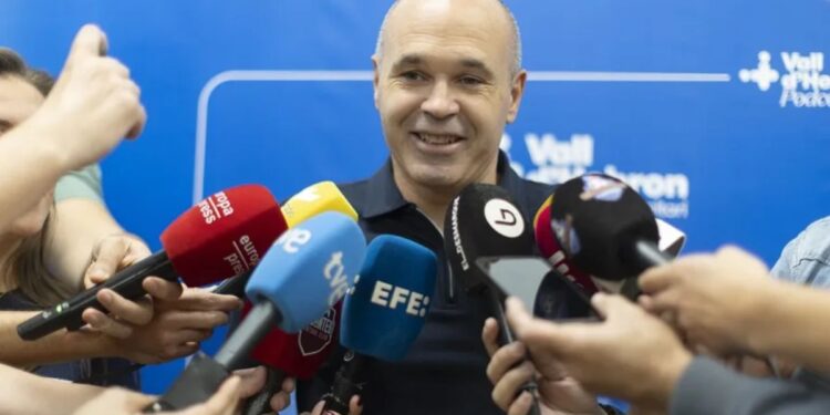 Andrés Iniesta confirma que no tiene acuerdo con Marruecos