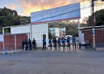 Bajo resguardo policial la SIT previniendo eventuales protestas