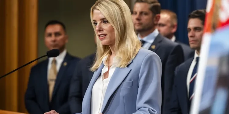 El Congreso de Estados Unidos cita a la fiscal general de Trump por el caso Epstein