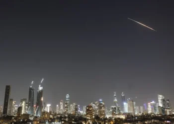 Irán amenaza a las tropas de Estados Unidos y anuncia nuevos ataques contra objetivos israelíes