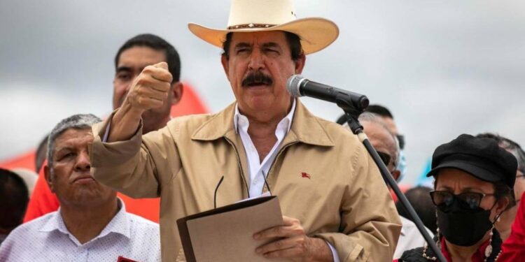 Expresidente Zelaya llama a Honduras a estar alerta y proteger a Marlon Ochoa ante el inevitable juicio político