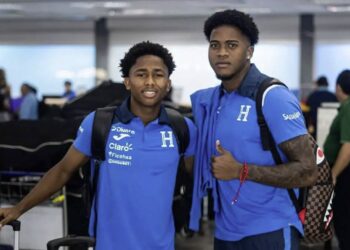 Rumbo a la madre patria… Honduras viajó a su primer amistoso