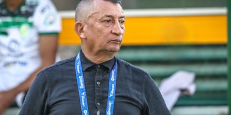 Humberto Rivera se baja del barco del Juticalpa FC