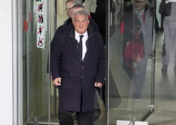 Inadmiten denuncia contra Laporta por lavado de activos
