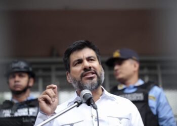 Suspendido Johel Zelaya convocado para el próximo martes en el Congreso Nacional: “Recibo el inicio del juicio político en mi contra con serenidad”