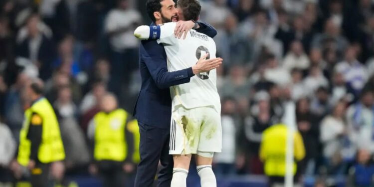 Arbeloa se rinde ante Valverde por su nivel ante el City