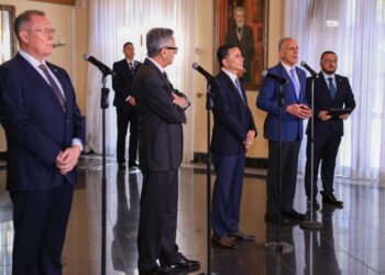 Presidente Asfura anuncia acciones para tratar brutal impacto en costos de los combustibles