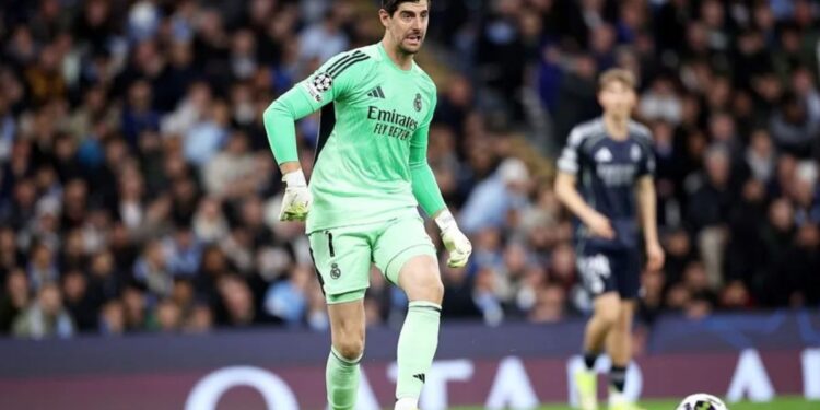 Thibaut Courtois de baja mes y medio por lesión muscular