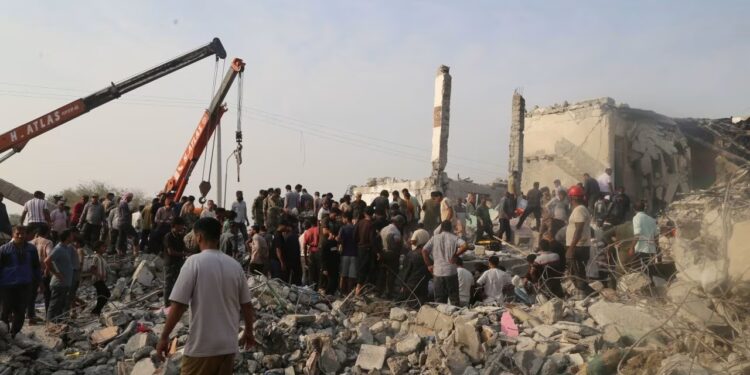 Más de 700 civiles muertos en Irán desde que EE.UU. e Israel comenzaron la guerra, según informe de grupo de derechos humanos