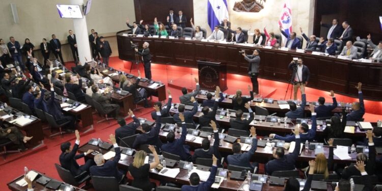 Congreso Nacional aprueba dos préstamos en más de 195 millones de dólares para programa de "Igualdad de género" y "Transparencia"