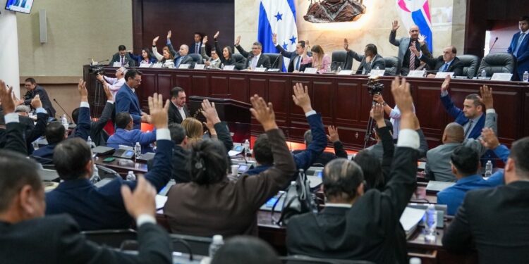 Congreso Nacional aprueba préstamo del BID por 55 millones de dólares para escuelas rurales