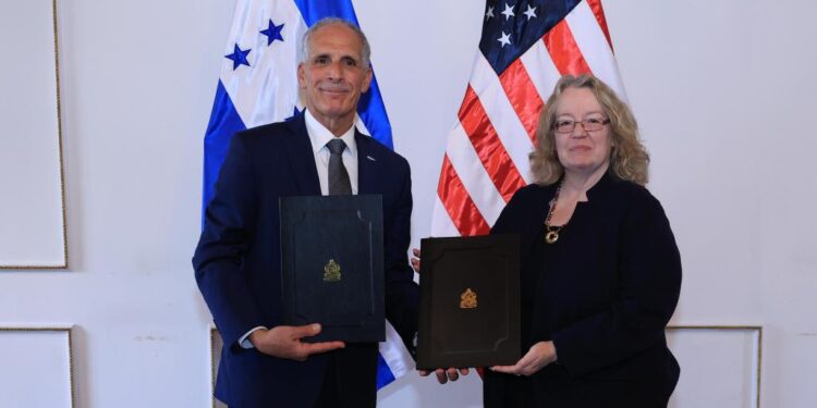 Gobierno de Nasry Asfura y Estados Unidos firman acuerdo para fortalecer el sistema sanitario nacional