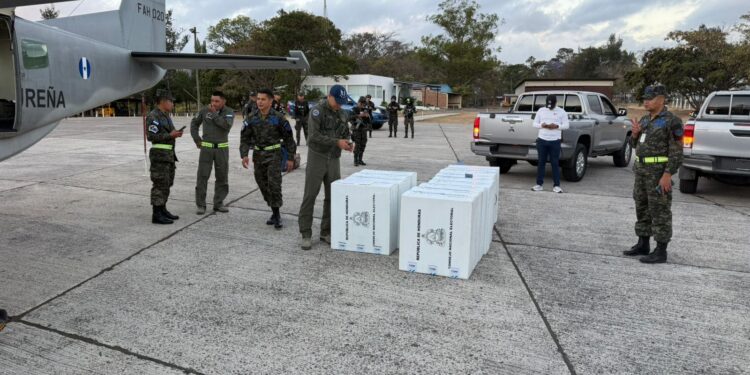 CNE avanza con capacitaciones y organización logística para la repetición de las elecciones en Guanaja, Islas de la Bahía