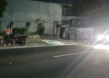 Un hombre pierde la vida y dos personas resultan heridas en fatal colisión de motociclistas en Villas del Sol, TGU