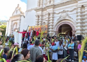 ¡Hosanna, Bendito el que viene! Honduras celebra el Domingo de Ramos con fe, tradición y devoción