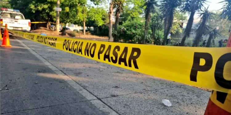 Hondureña pierde la vida a bordo de una motocicleta conducida por un hombre en supuesto estado de ebriedad en El Salvador