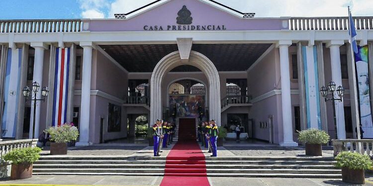 Designada denuncia “saqueo” en Casa Presidencial, se llevaron hasta la estufa de gas