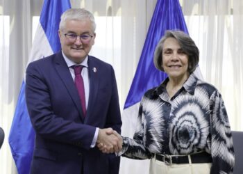 Canciller de Honduras y embajador de Francia en Honduras sostienen una reunión para impulsar una agenda estratégica