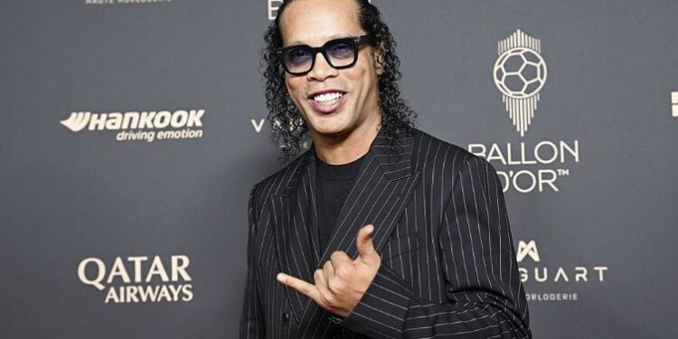 Ronaldinho lanza su propio sello discográfico con un álbum inspirado en el Mundial 2026