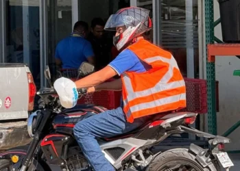 ¡USO OBLIGATORIO! Motociclistas deberán portar chaleco reflectivo de 6:00 de la tarde a 6:00 de la mañana