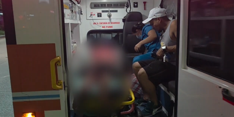 Joven “Borracho” llega a hospital copaneco con una varilla de hierro en su ano tras accidente laboral