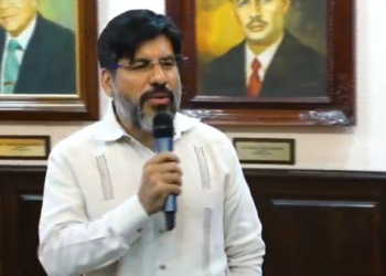 “Me voy con la frente en alto”: Johel Zelaya se autodespide como fiscal general, pero advierte consecuencias por trastocar la institucionalidad