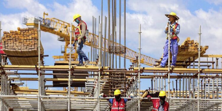 Más de 200 chinos fueron contratados por el Gobierno pasado para la construcción del nuevo Hospital de Choluteca