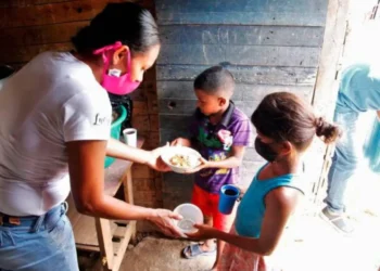 ¡Alarma alimentaria en Honduras! 45 de cada 100 hogares solo comen dos veces al día