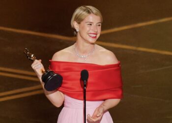 Jessie Buckley ganó como Mejor Actriz Protagonista por su papel en Hamnet