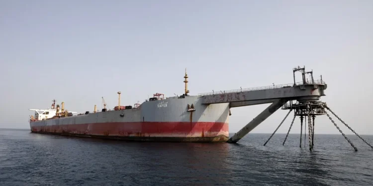 El precio del petróleo de Texas se dispara un 6,28 % en la primera sesión tras el inicio de la guerra en Irán