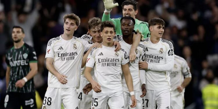 Goleada impecable del Real Madrid ante el Elche con un golazo de antología de Arda Güler