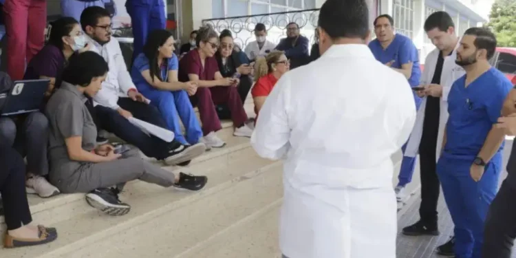 UNAH confirma que recibieron las transferencias de la SESAL y el IHSS y comenzarán a pagar a médicos residentes a partir de este lunes