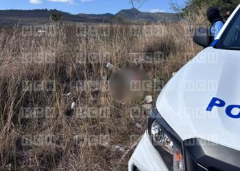 ¡El crimen no para! Ensabanado dejan cadáver de un hombre, en calle hacia El Cimarrón, TGU