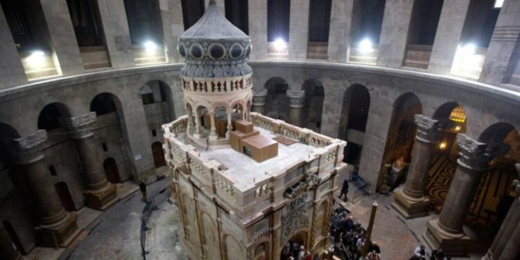 ¡Por primera vez en la historia moderna! Cierran de forma indefinida el Santo Sepulcro debido a misiles