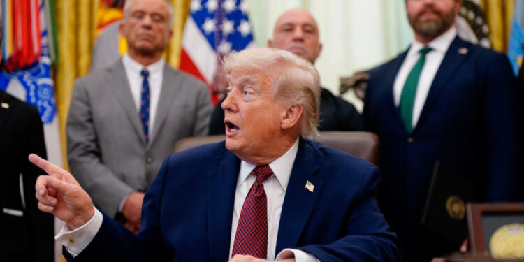 Donald Trump extiende el alto el fuego hasta que Irán presente una propuesta de acuerdo