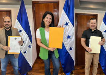 60 hondureños se autopostularon para el cargo de consejero del CNE; mientras que 42 buscan una magistratura en el TJE