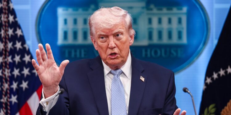 Trump cuestionó al canciller de Alemania por sus críticas a la estrategia en Irán: “No sabe de lo que está hablando”