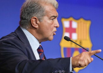 ¡Otra vez! Laporta estalla contra el arbitraje de la UEFA