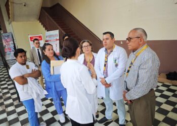 UNAH brinda acompañamiento a estudiante de Trabajo Social que perdió el ojo izquierdo durante protesta en Congreso Nacional