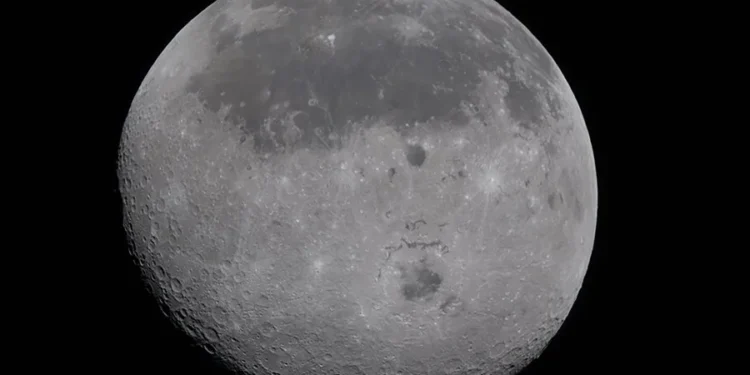 Los astronautas de Artemis II hacen historia con el regreso humano a la órbita lunar en más de medio siglo